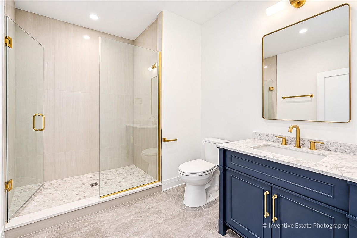 4848 W Eddy Street Property Photo 17
