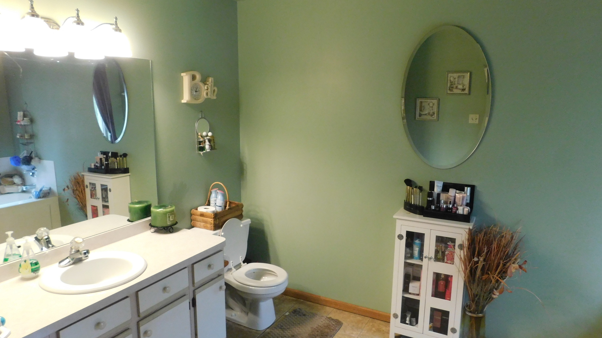 908 Addleman Street Property Photo 25