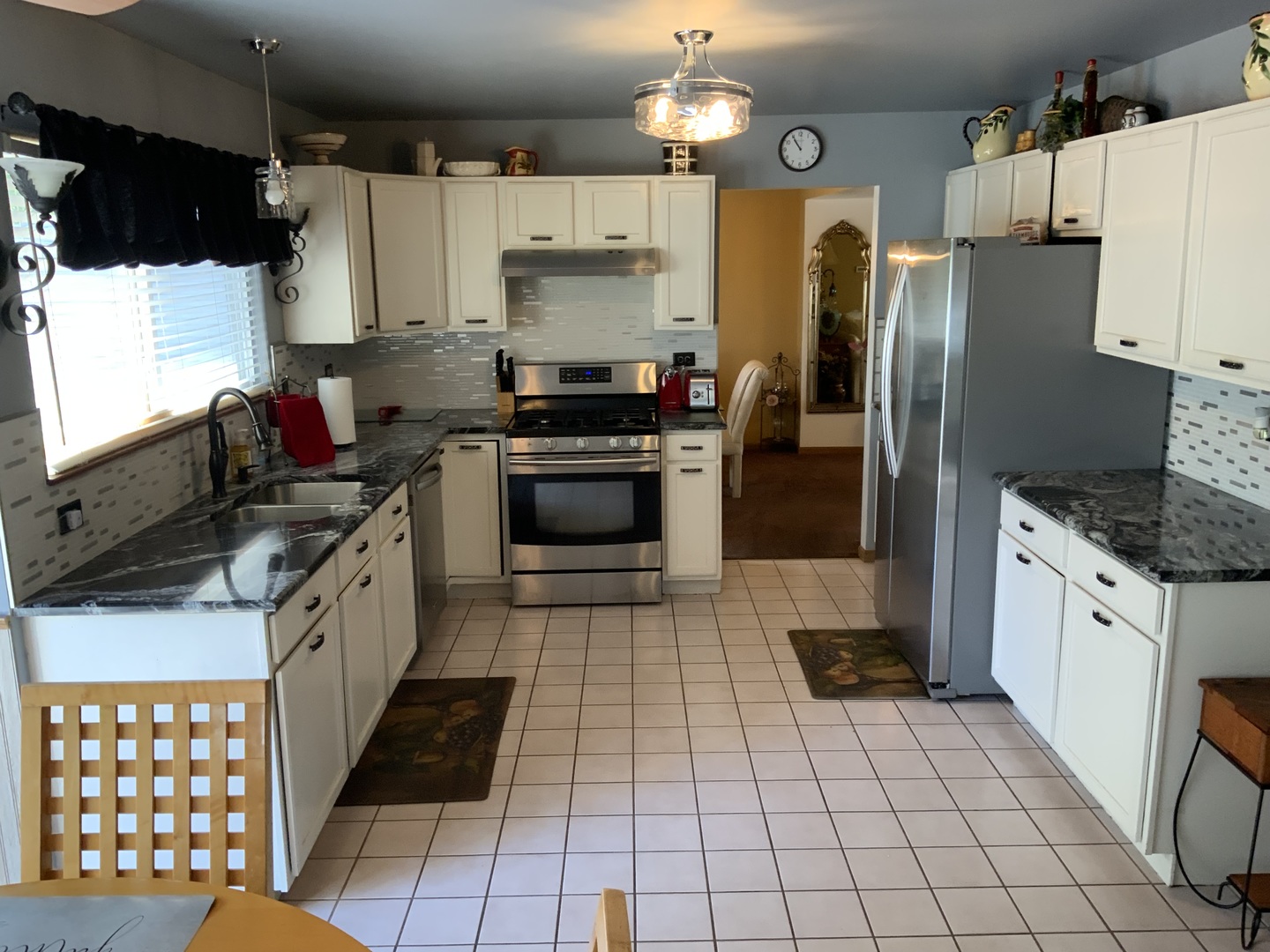 908 Addleman Street Property Photo 29
