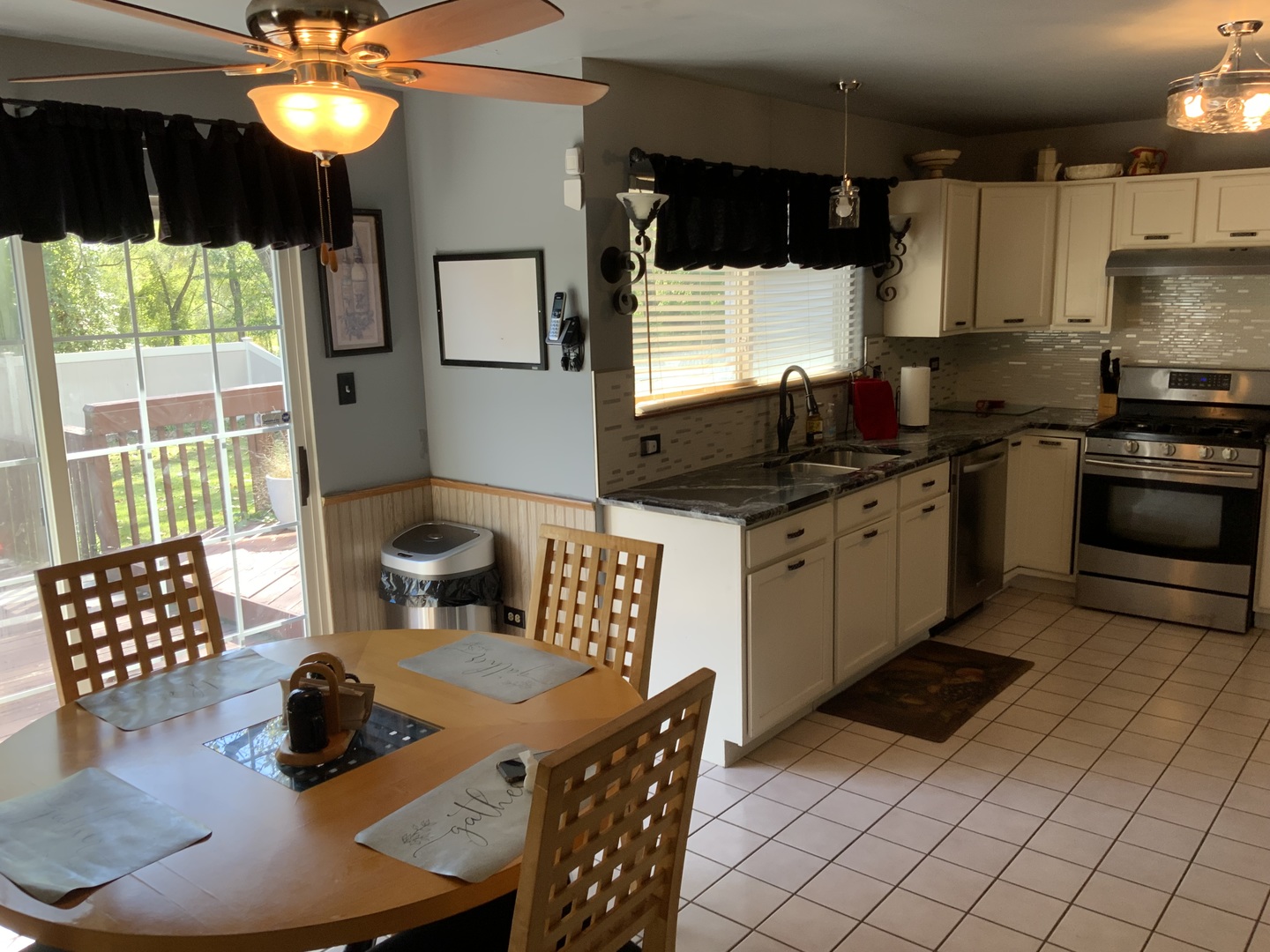 908 Addleman Street Property Photo 30