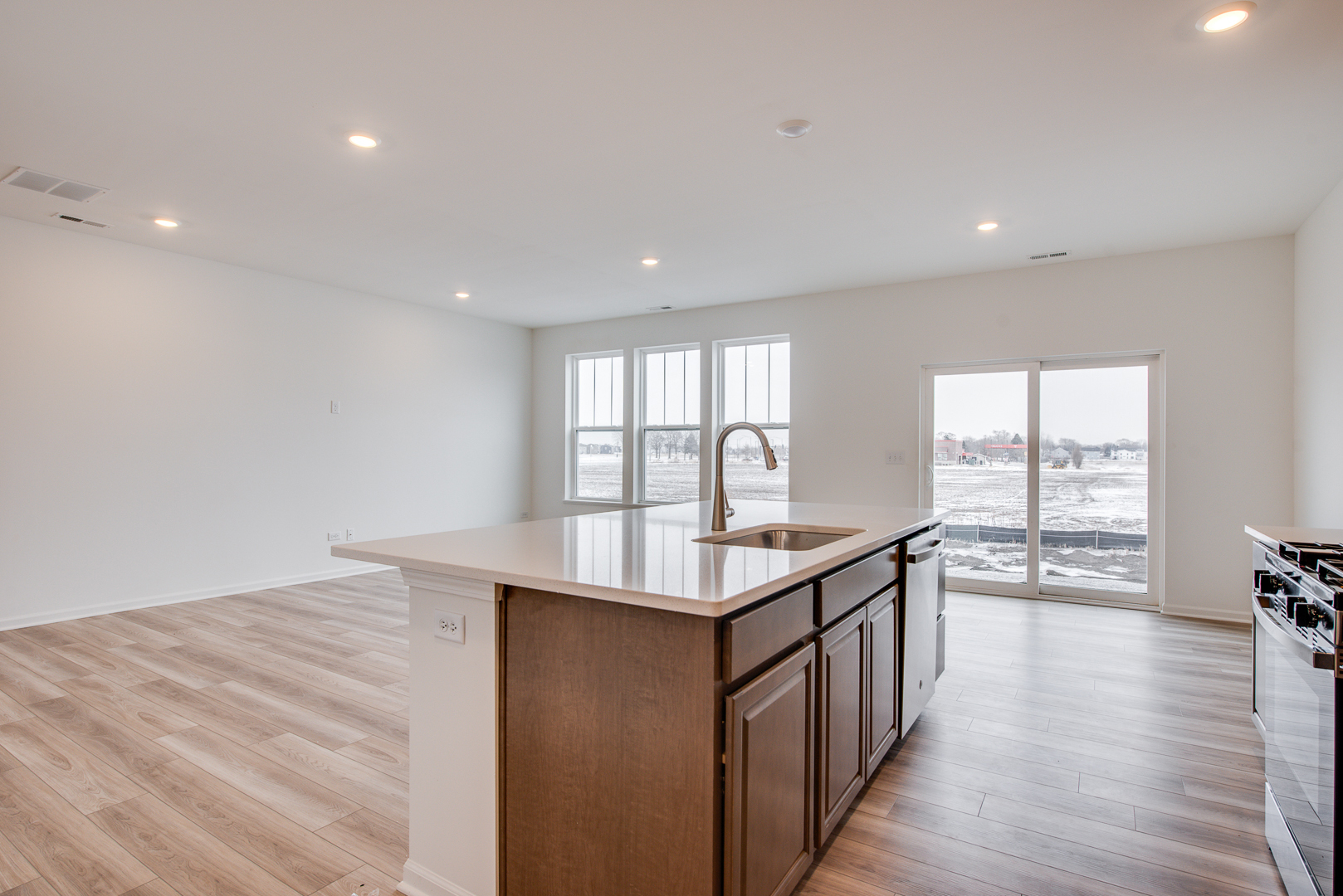 15139 S Hepworth Place Property Photo 8