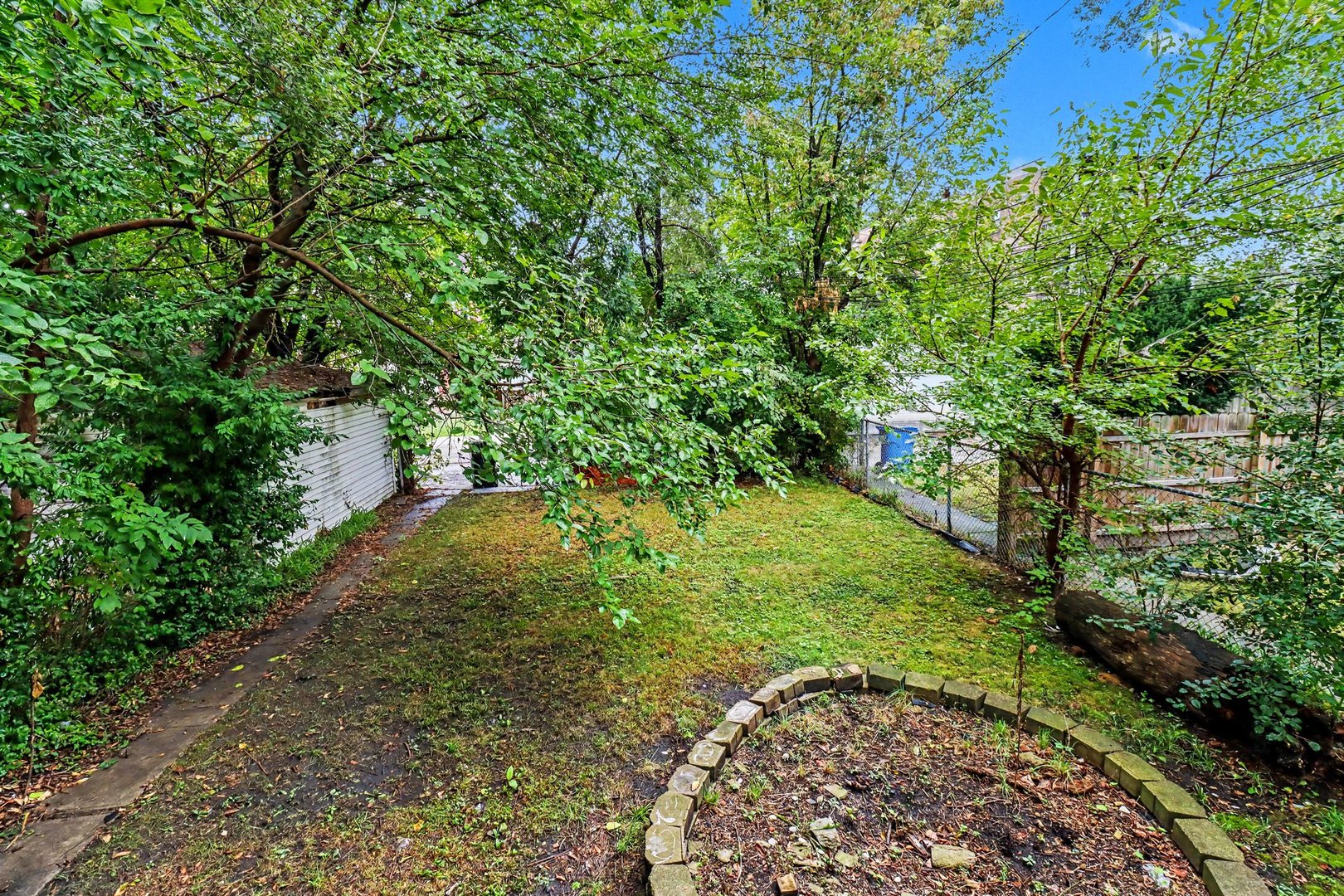 6931 S Woodlawn Avenue Property Photo 14