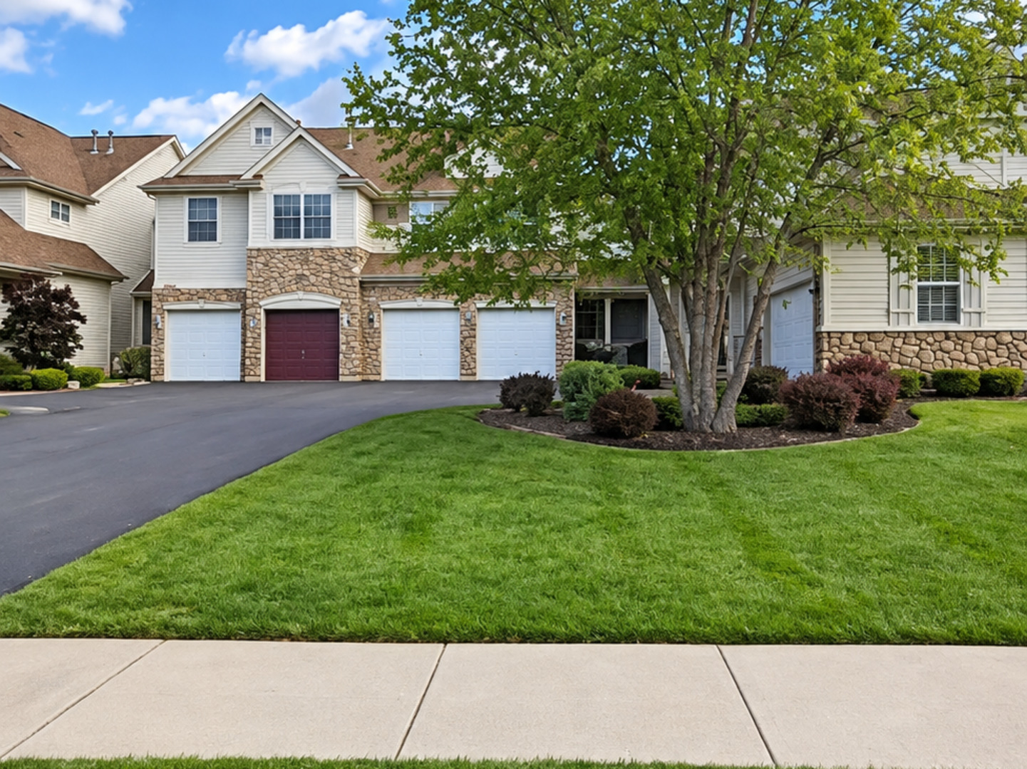 8638 Saddlebred Court Property Photo 1