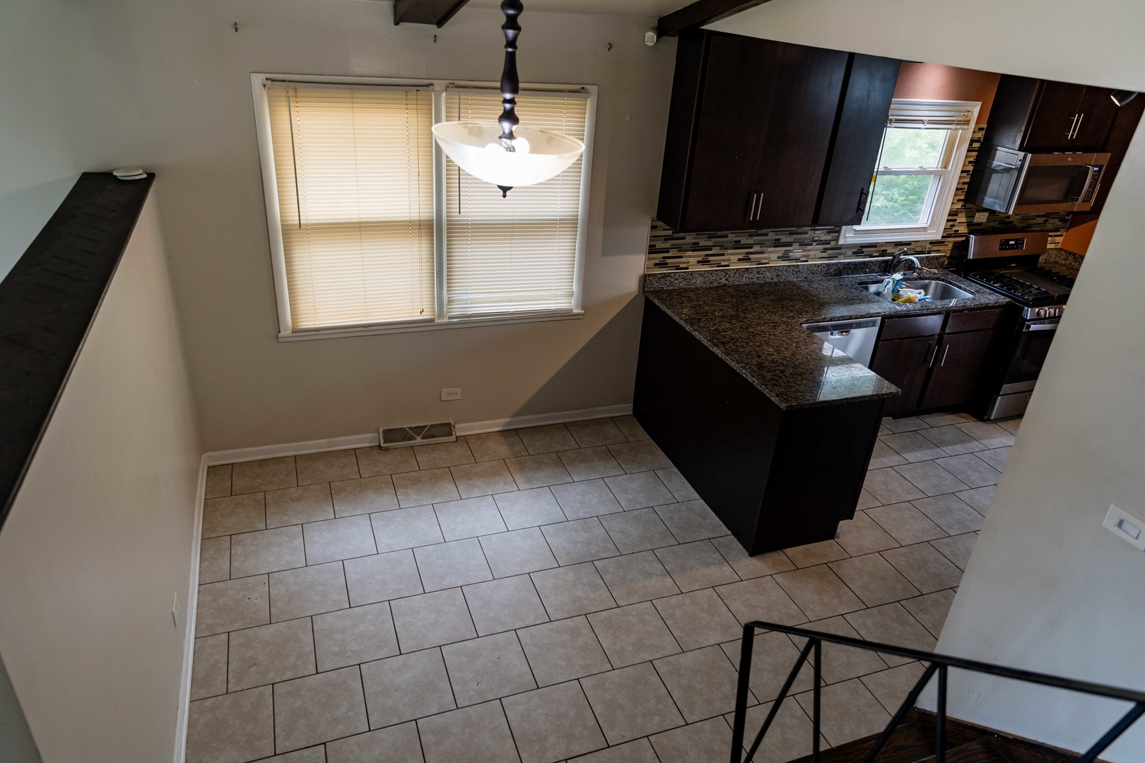14319 Kenwood Avenue Property Photo 8