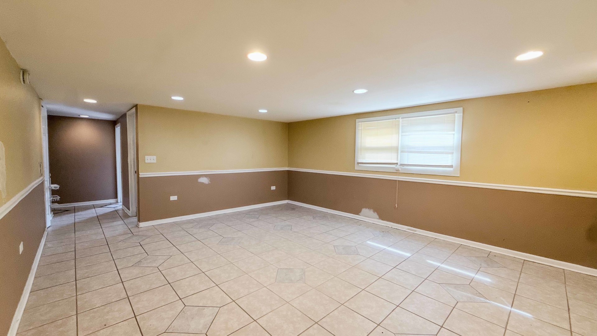 14319 Kenwood Avenue Property Photo 14