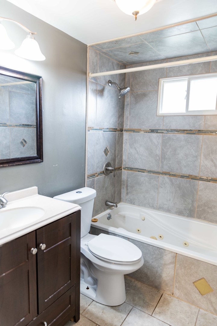 14319 Kenwood Avenue Property Photo 22