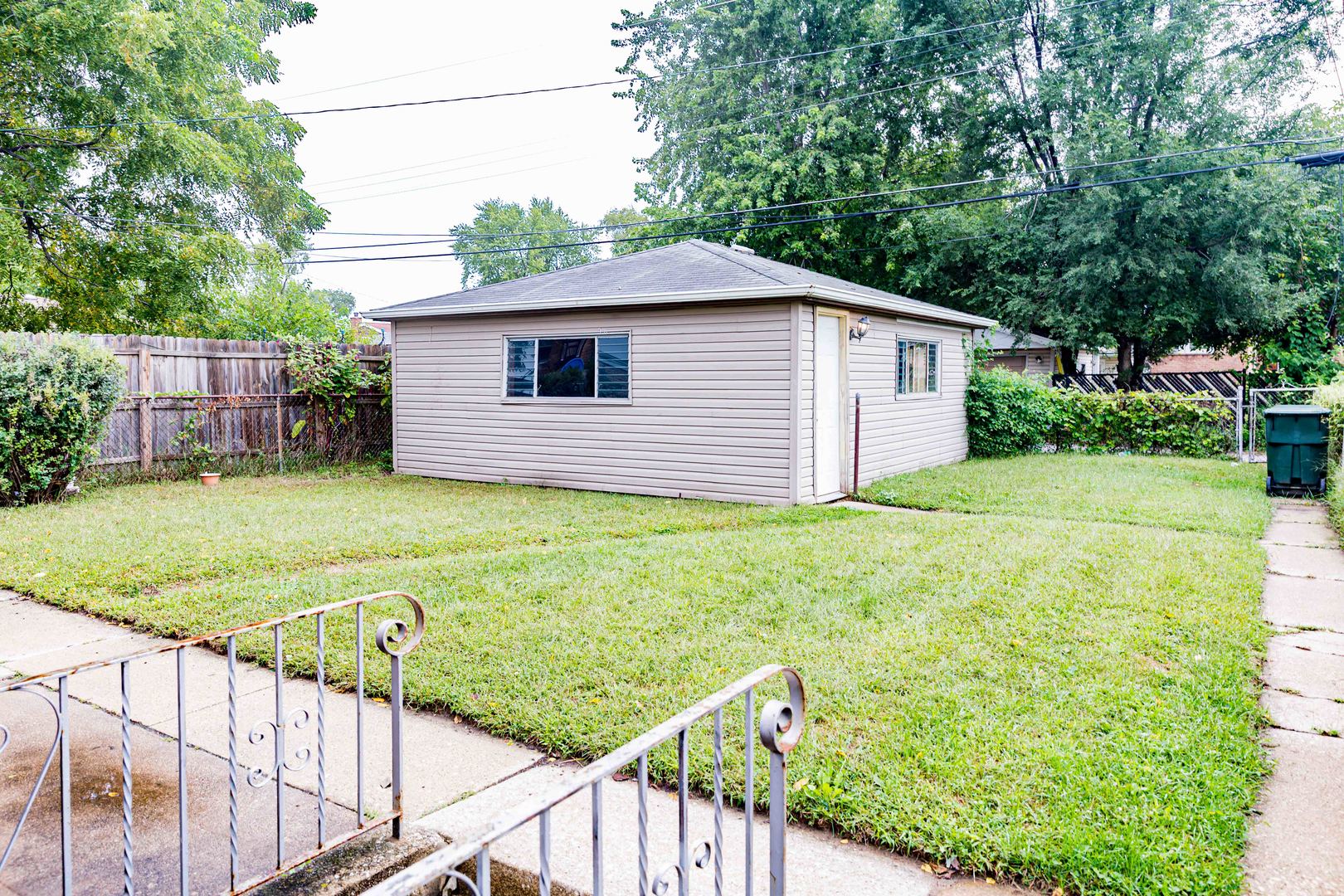 14319 Kenwood Avenue Property Photo 24