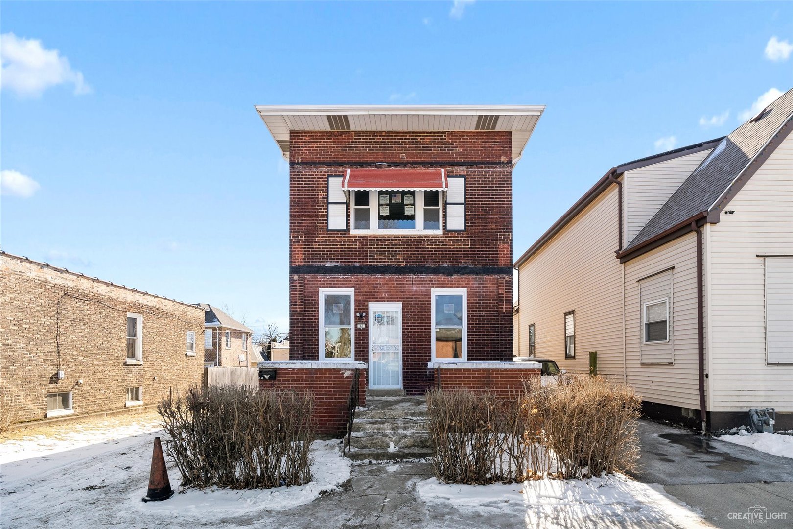 146 E 24th Street Property Photo 1