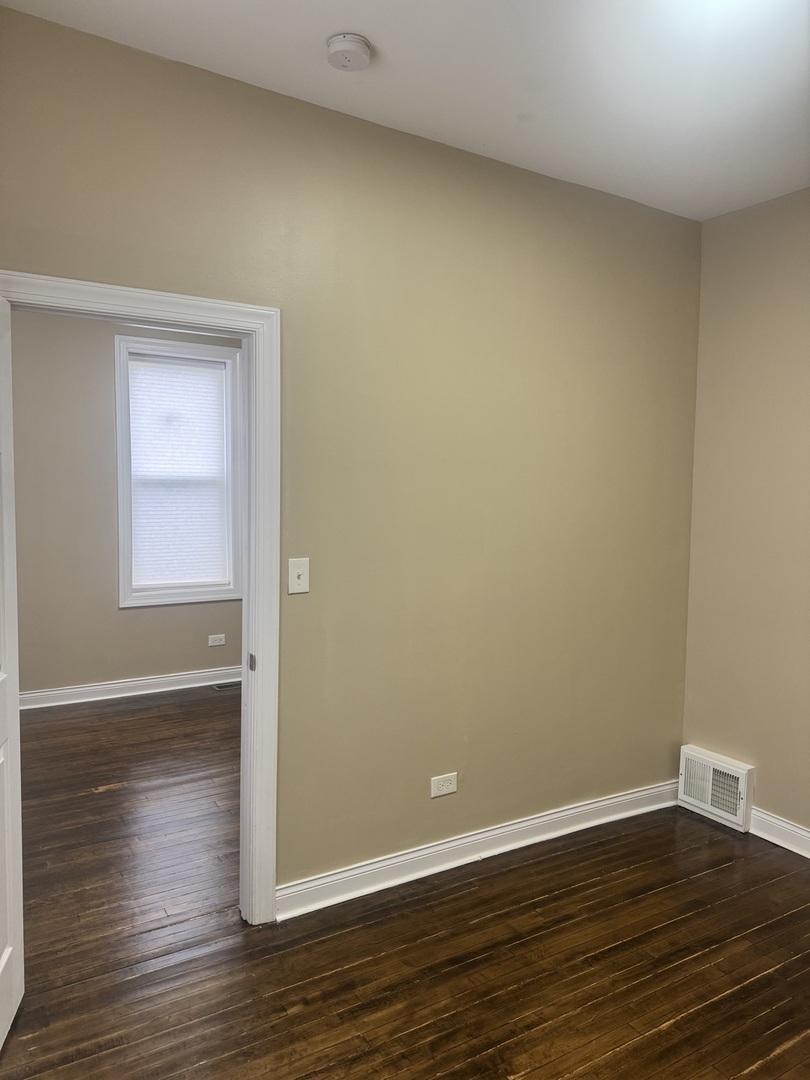 146 E 24th Street Property Photo 11