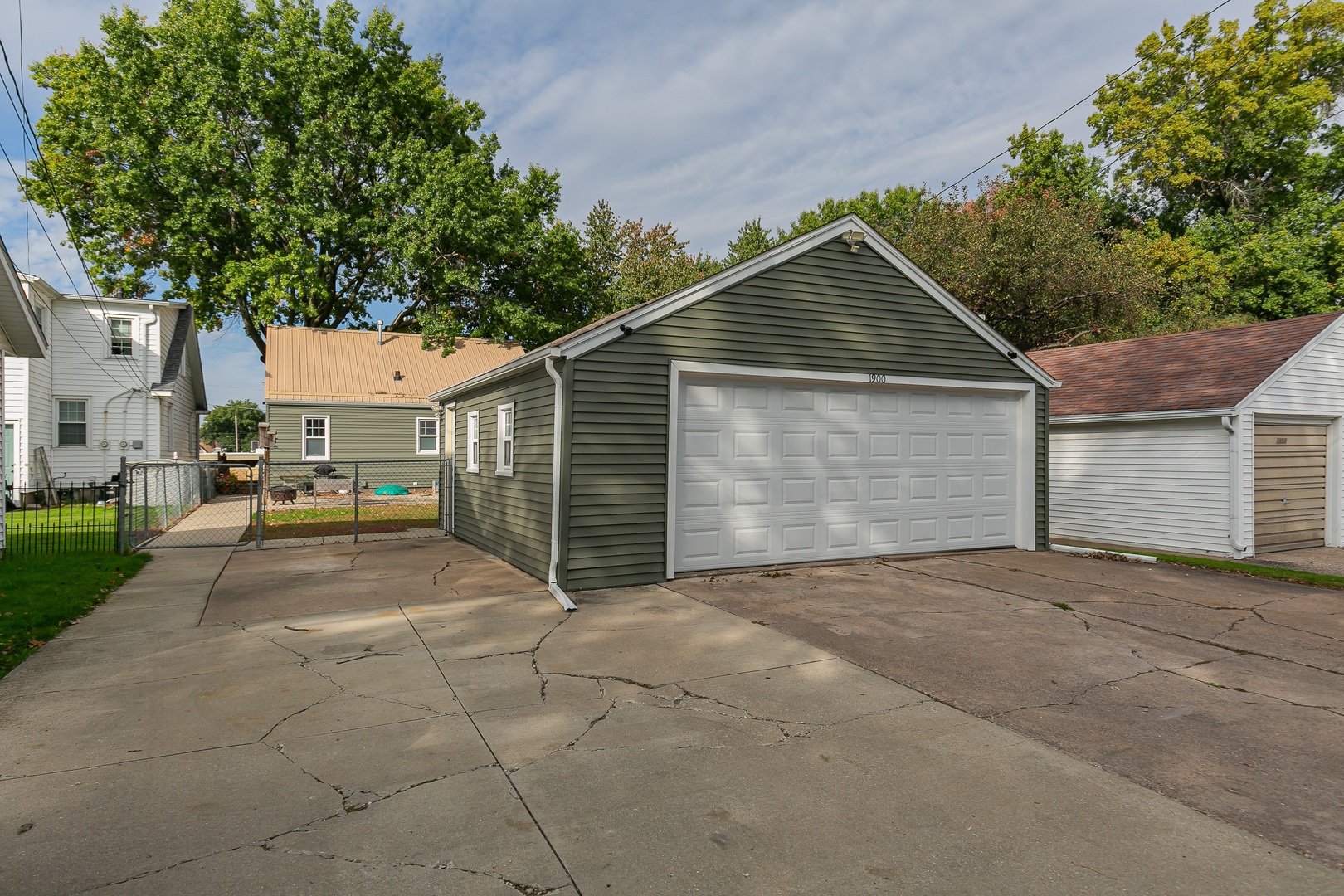 1900 29th Street Property Photo 32