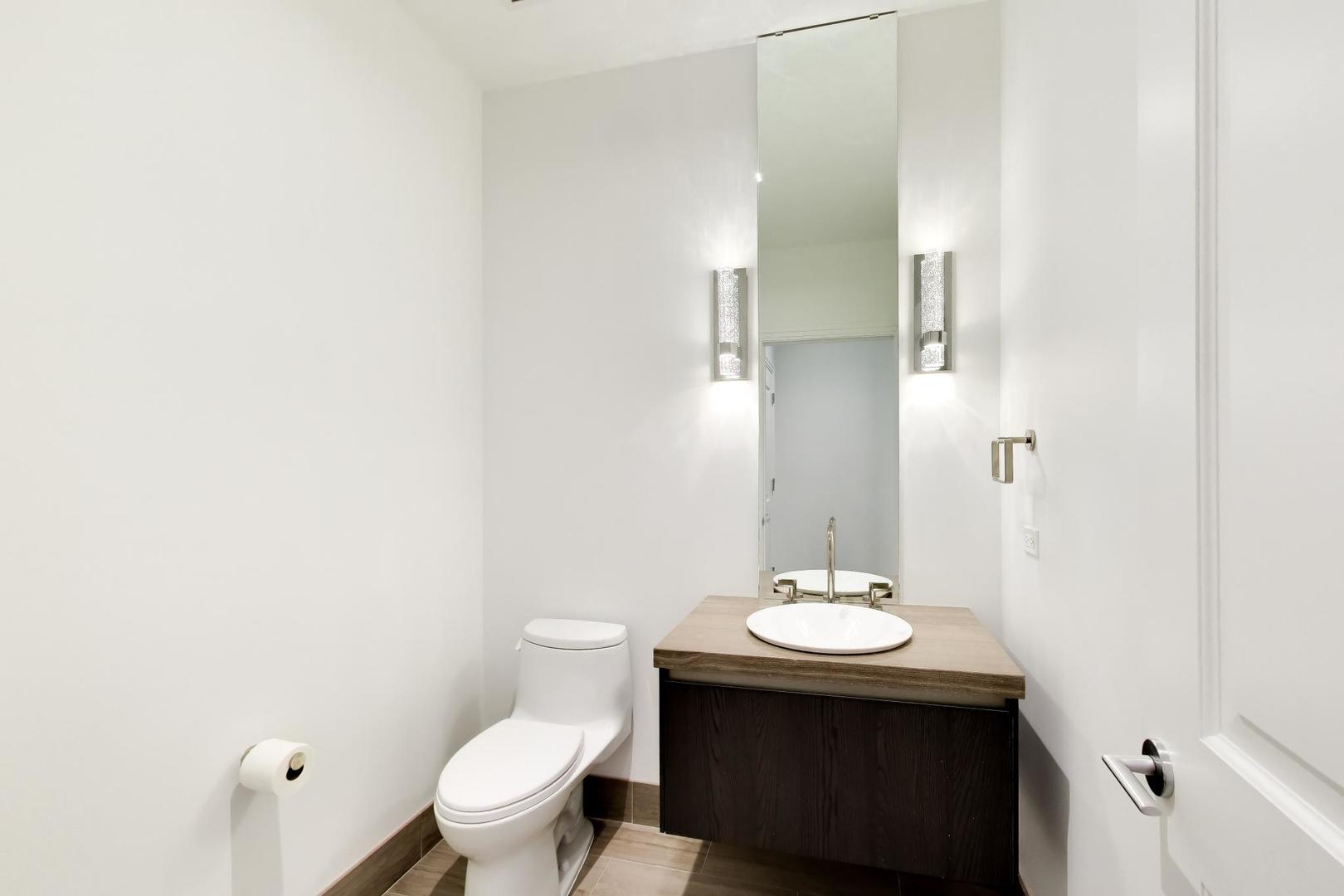 363 E Wacker Drive 1908 Property Photo 13