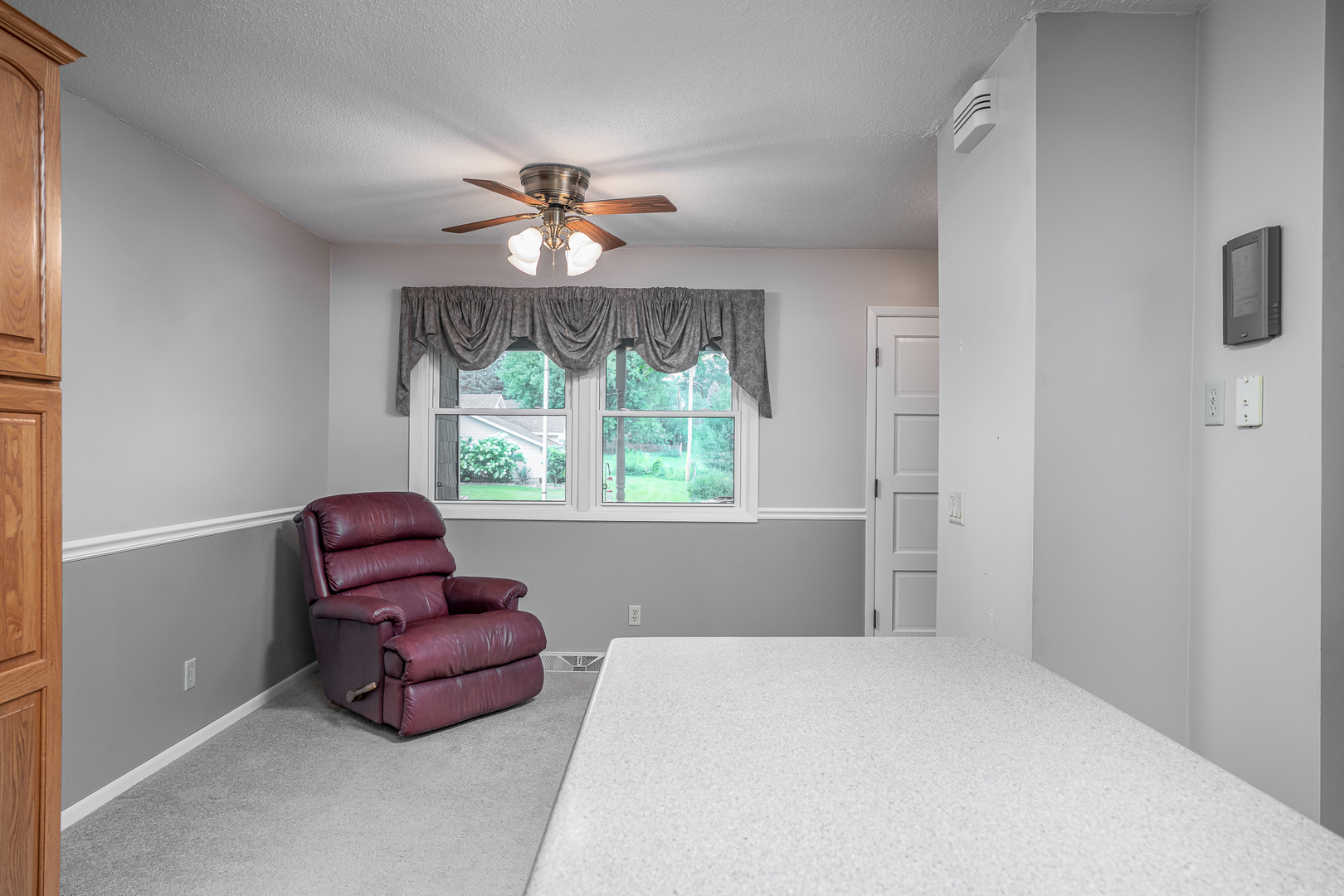 1017 Mount Vernon Drive Property Photo 4