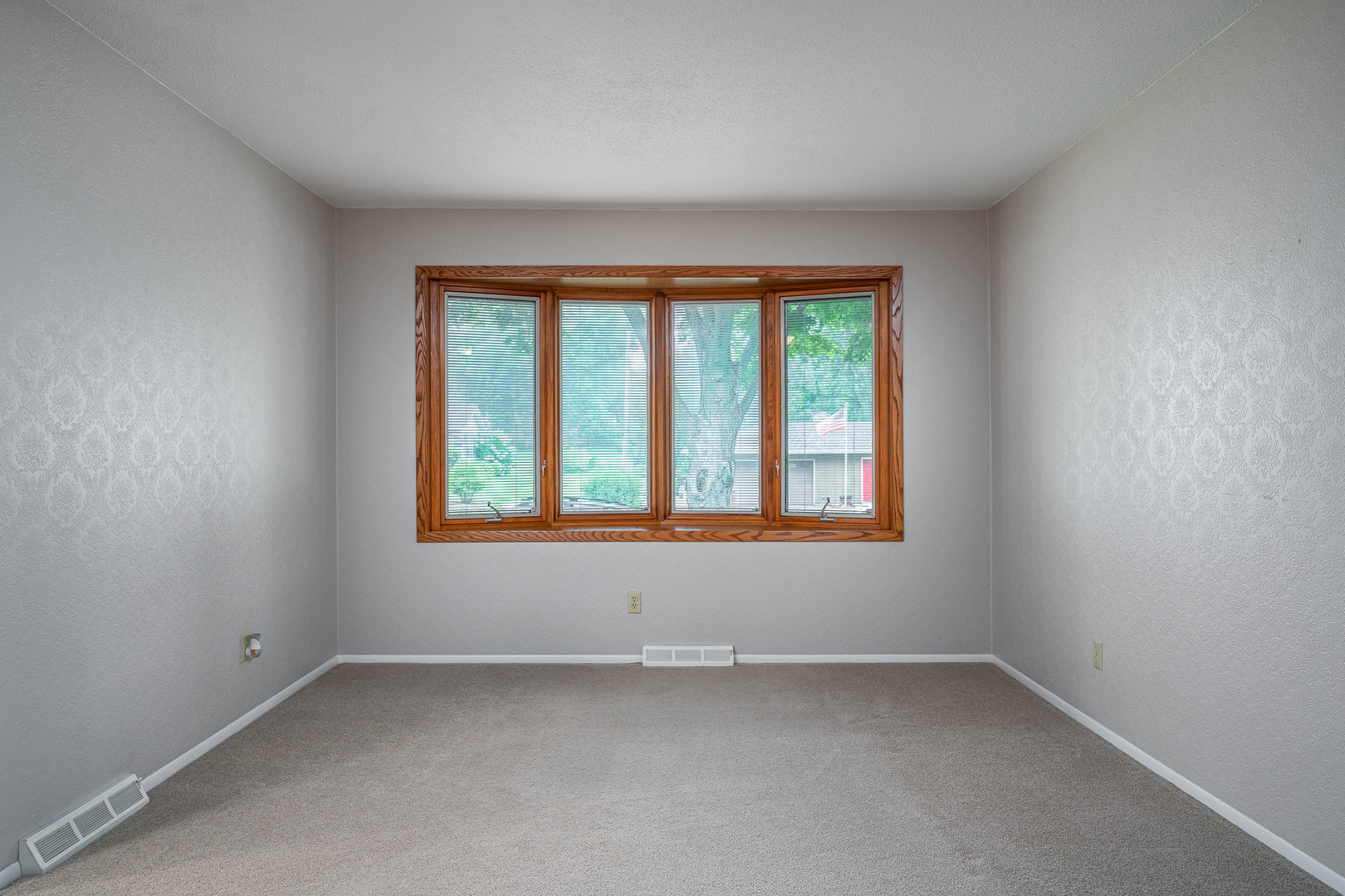 1017 Mount Vernon Drive Property Photo 8