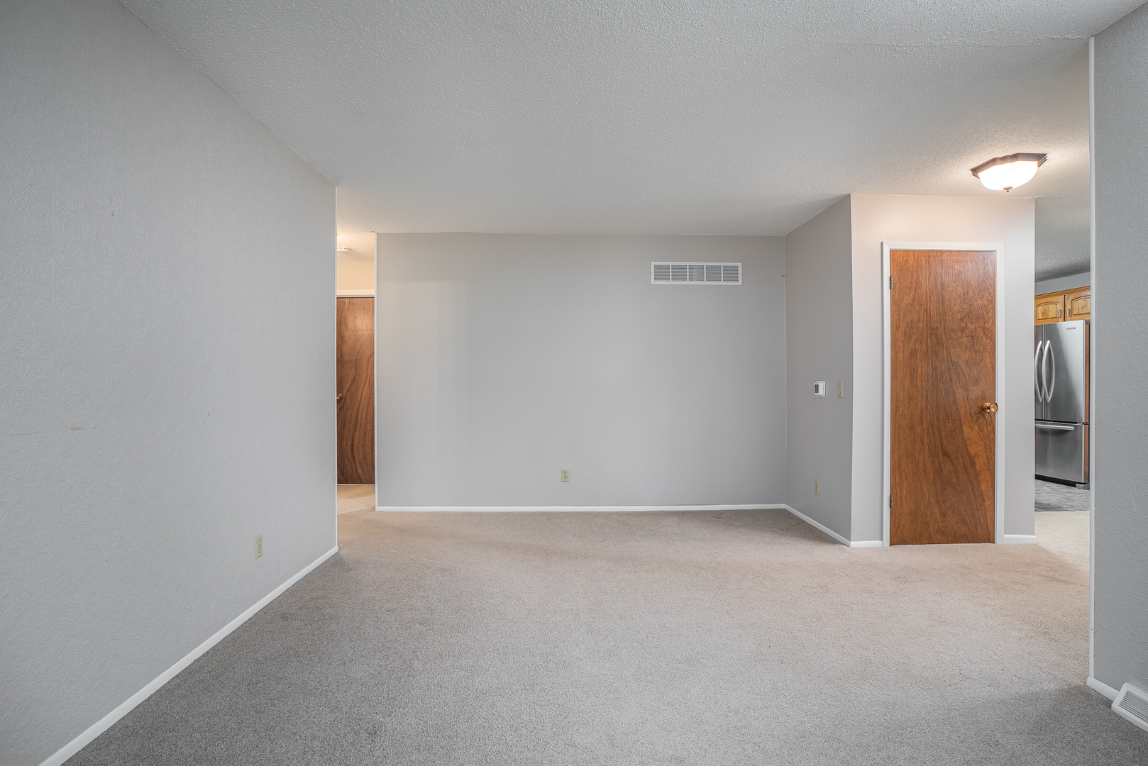 1017 Mount Vernon Drive Property Photo 9