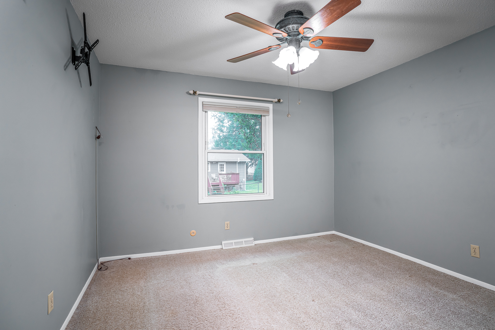 1017 Mount Vernon Drive Property Photo 14