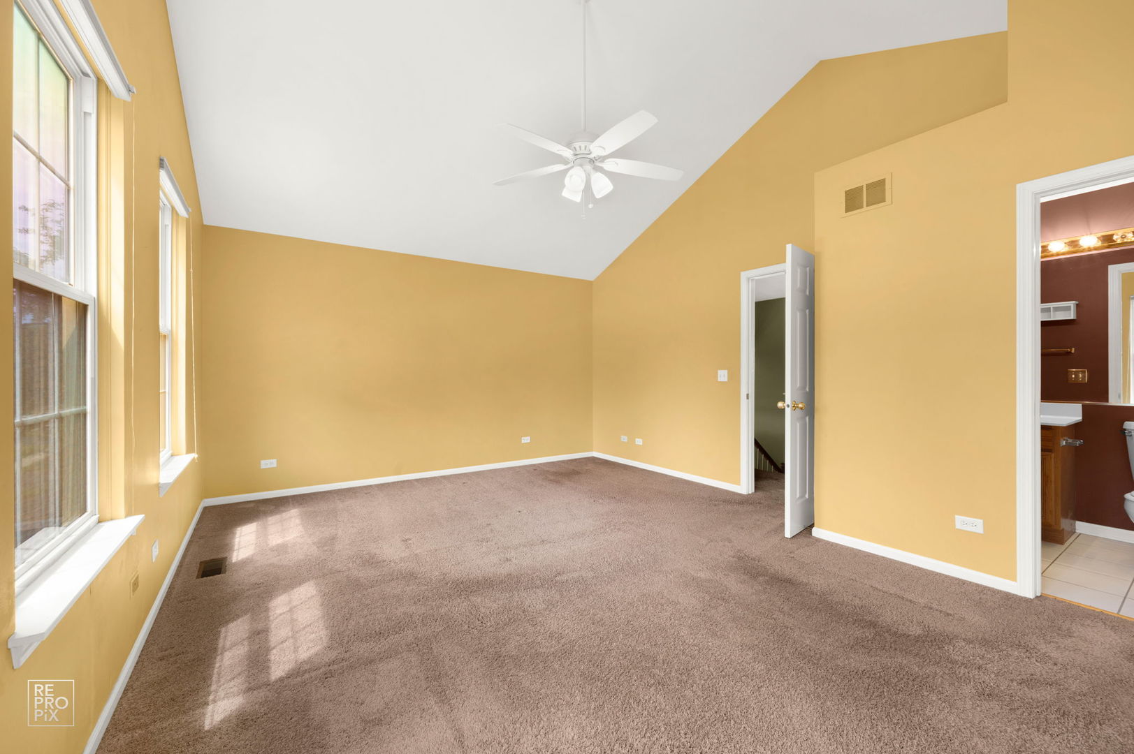 2041 Clarewood Lane 2041 Property Photo 9
