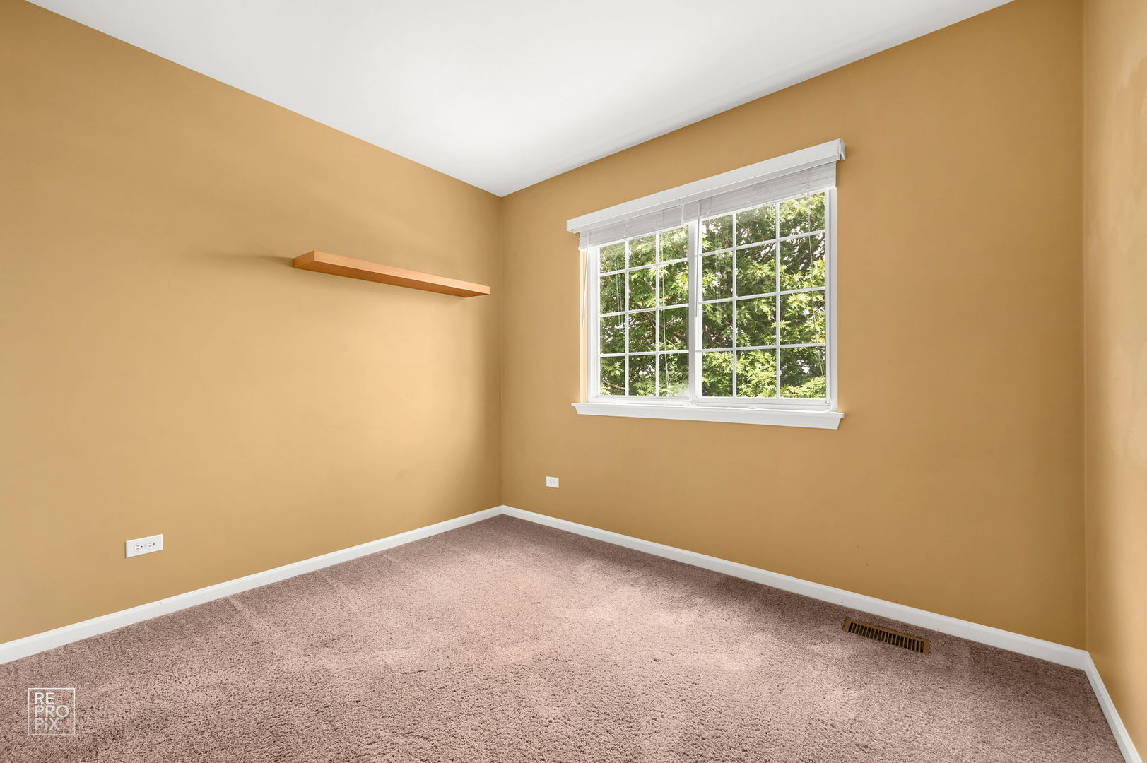 2041 Clarewood Lane 2041 Property Photo 11