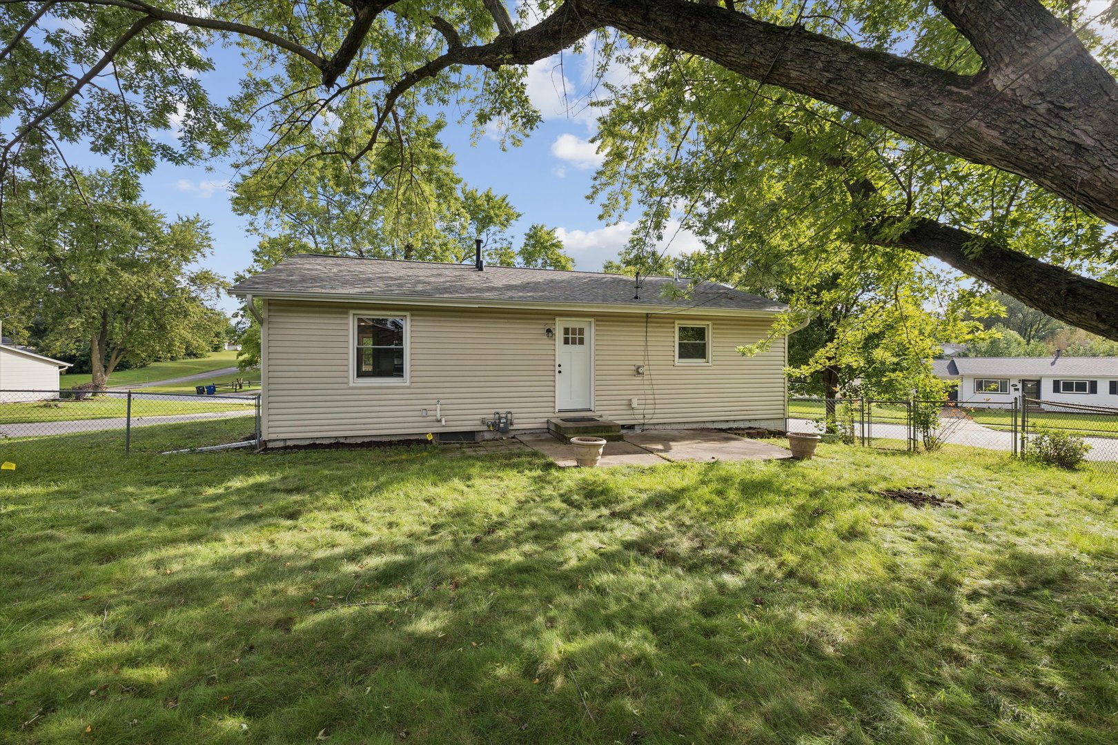 1332 Golden Valley Drive Property Photo 5
