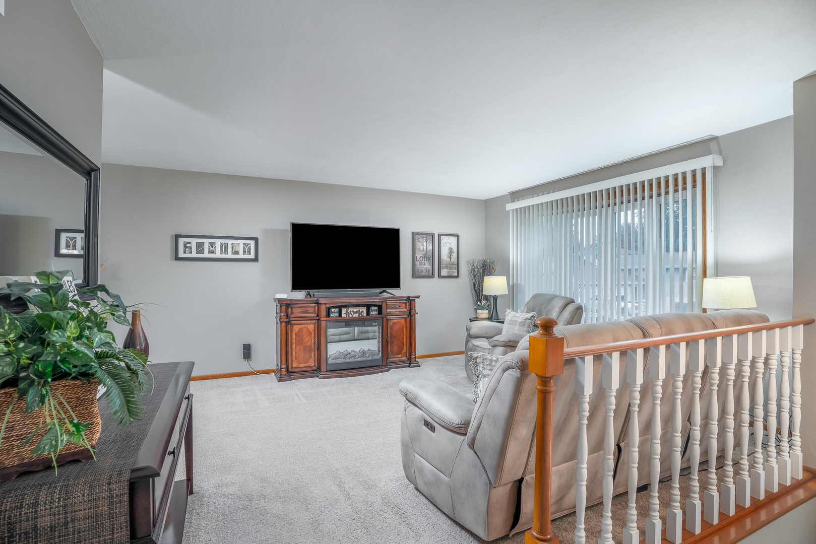 3426 Ridge Court Property Photo 3