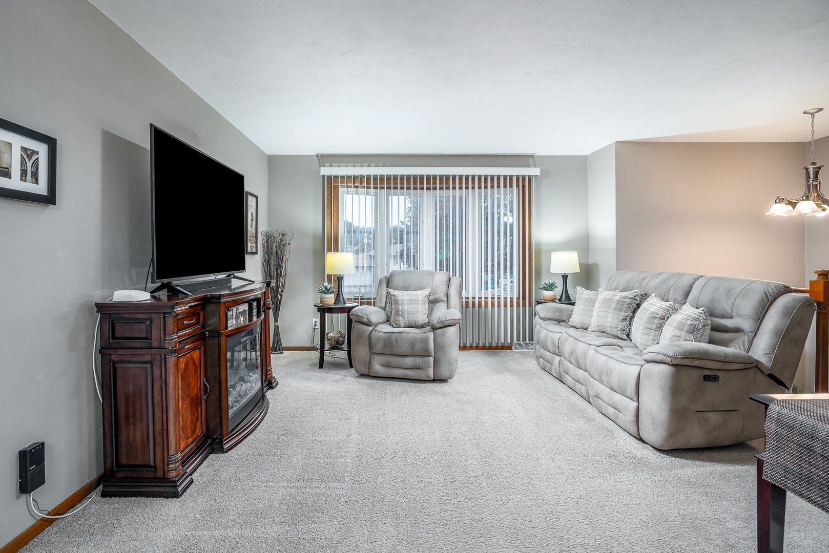 3426 Ridge Court Property Photo 4