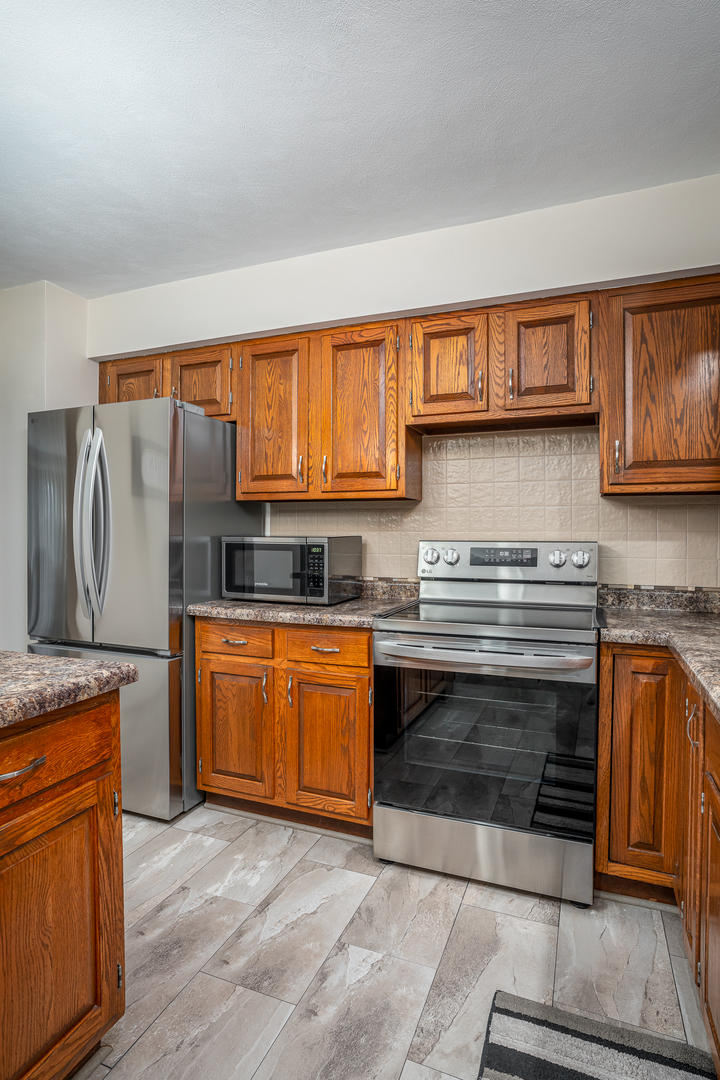 3426 Ridge Court Property Photo 8