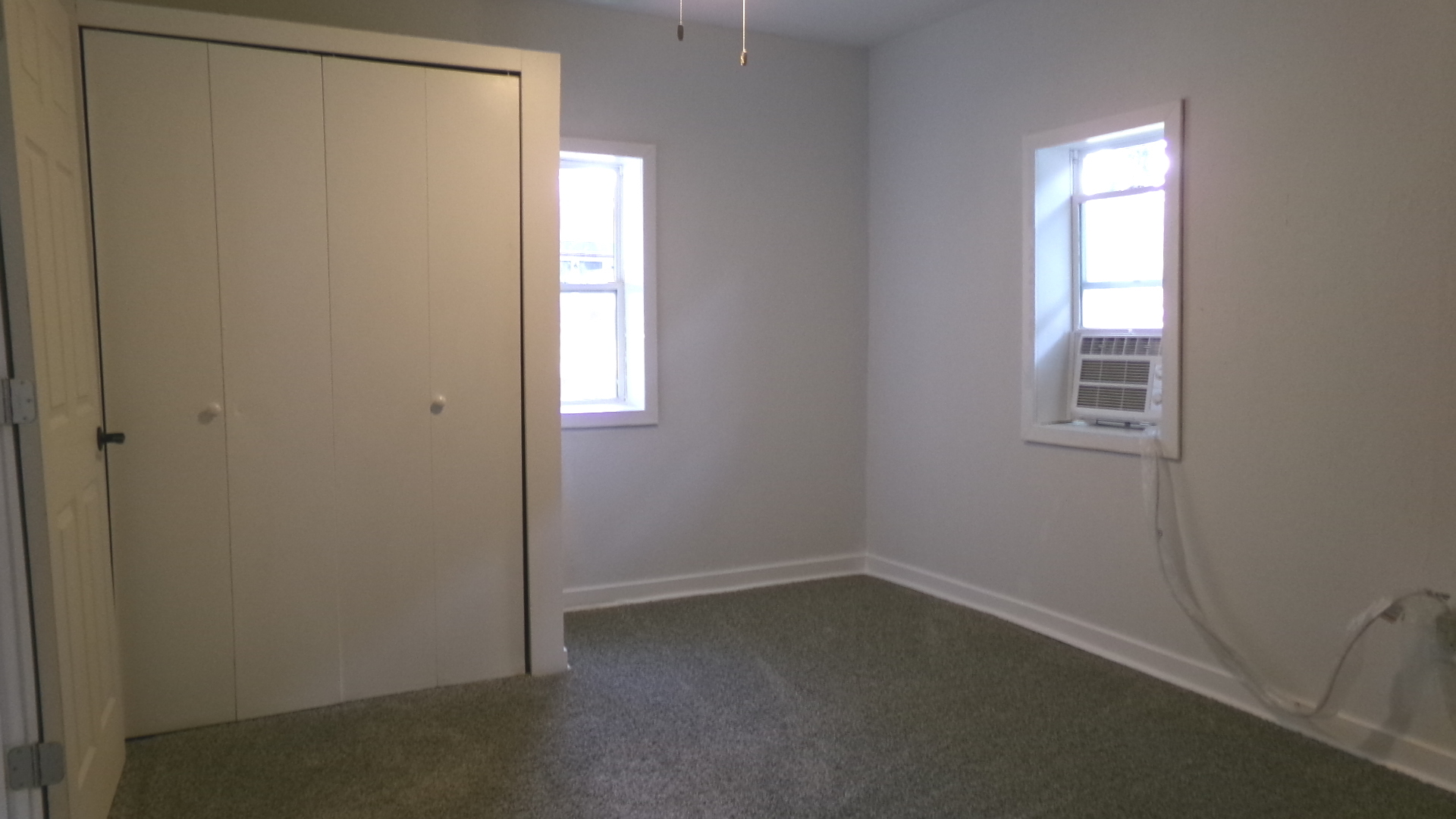 407 E Woodlawn Street Property Photo 15