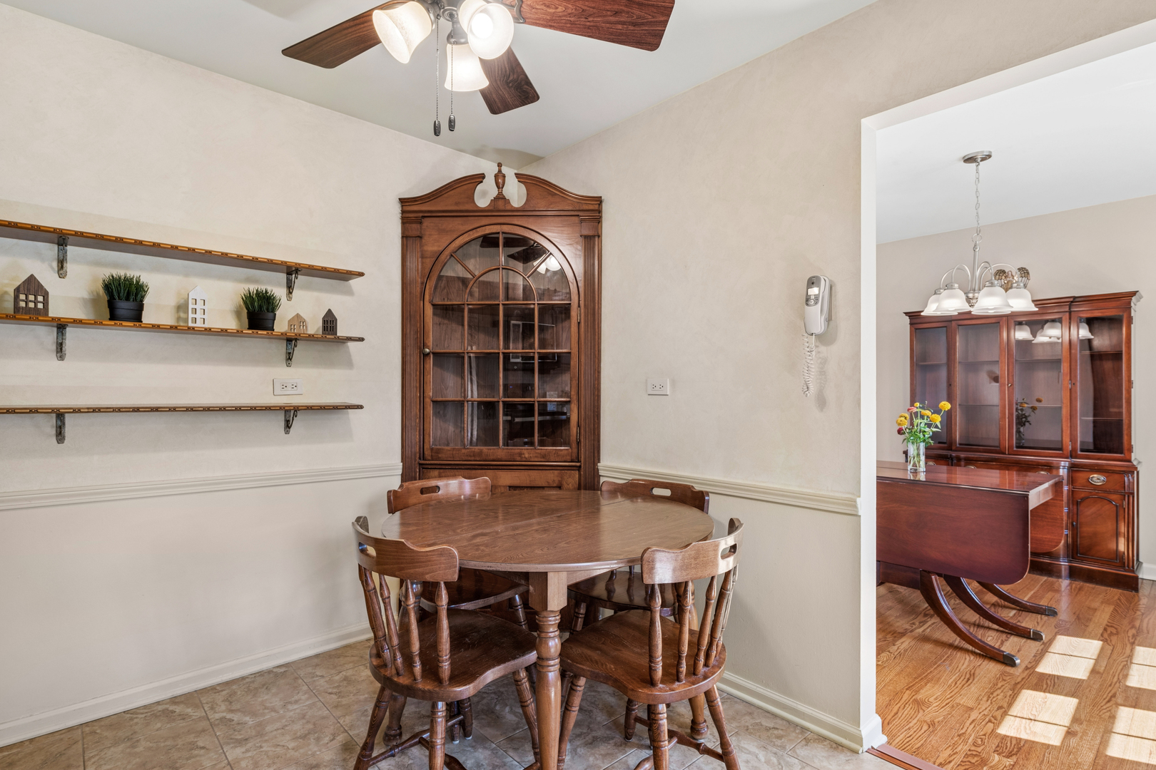 1627 E Jonquil Terrace Property Photo 8