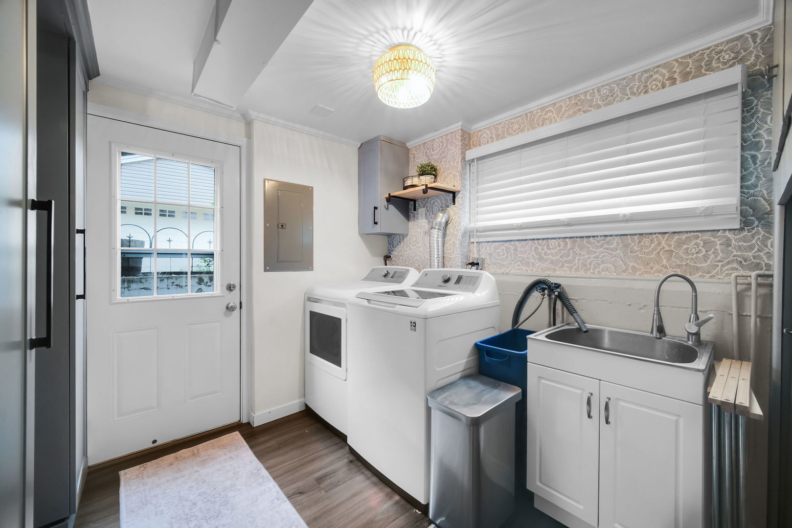 130 S Milton Avenue Property Photo 38
