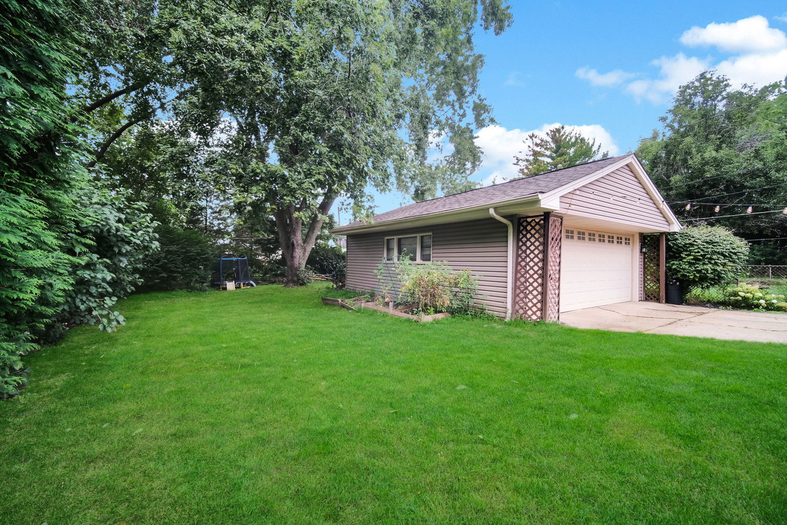 130 S Milton Avenue Property Photo 44