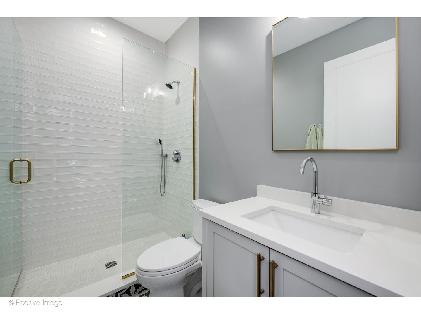 2745 N Greenview Avenue 1 Property Photo 19