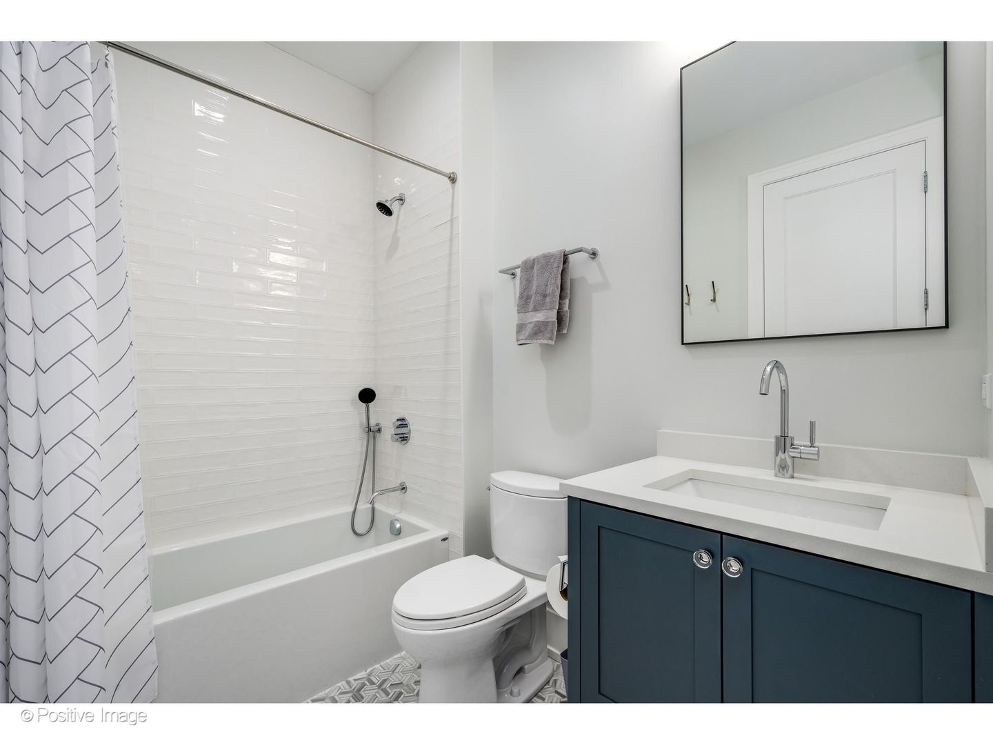 2745 N Greenview Avenue 1 Property Photo 22