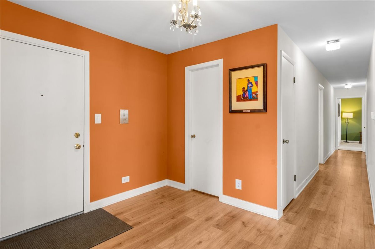 1010 N Harlem Avenue 504 Property Photo 3