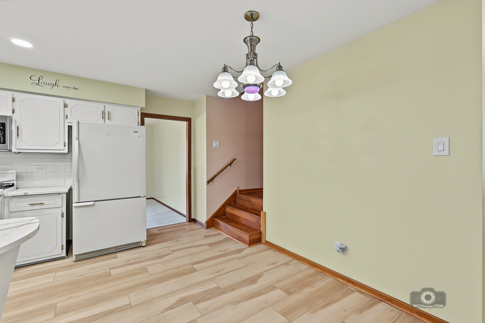 17325 Locust Avenue Property Photo 11