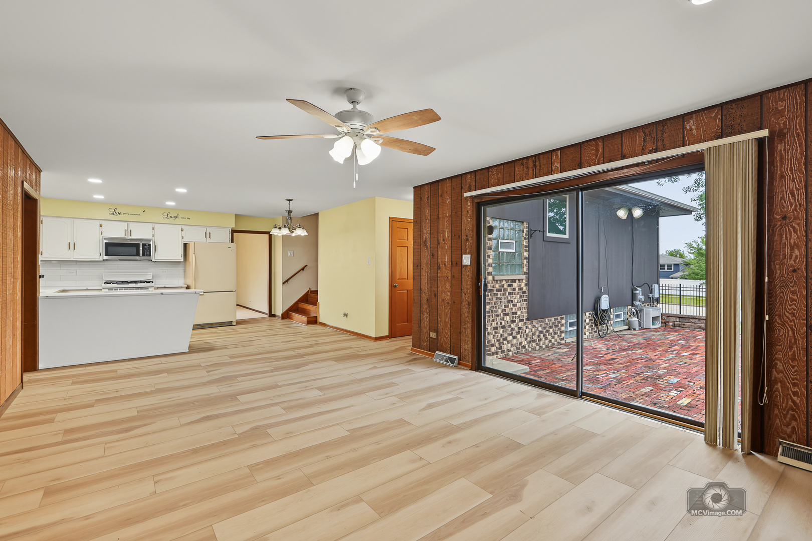 17325 Locust Avenue Property Photo 14