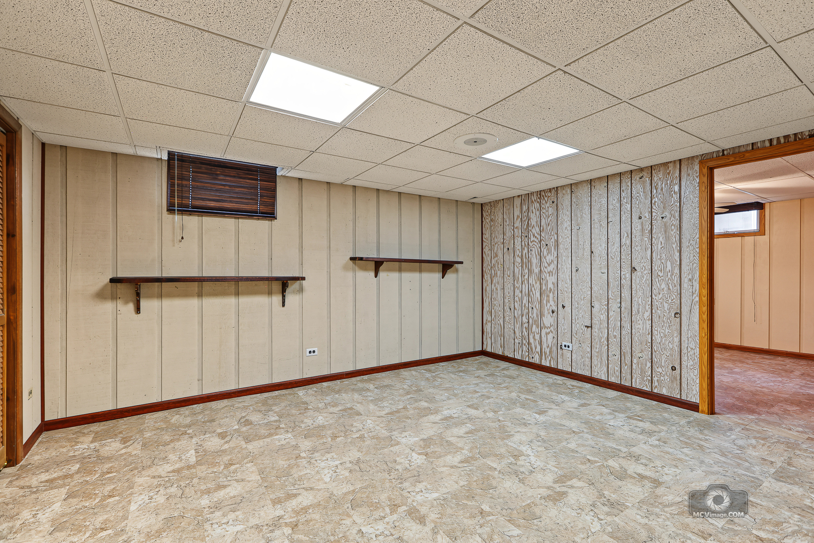 17325 Locust Avenue Property Photo 20
