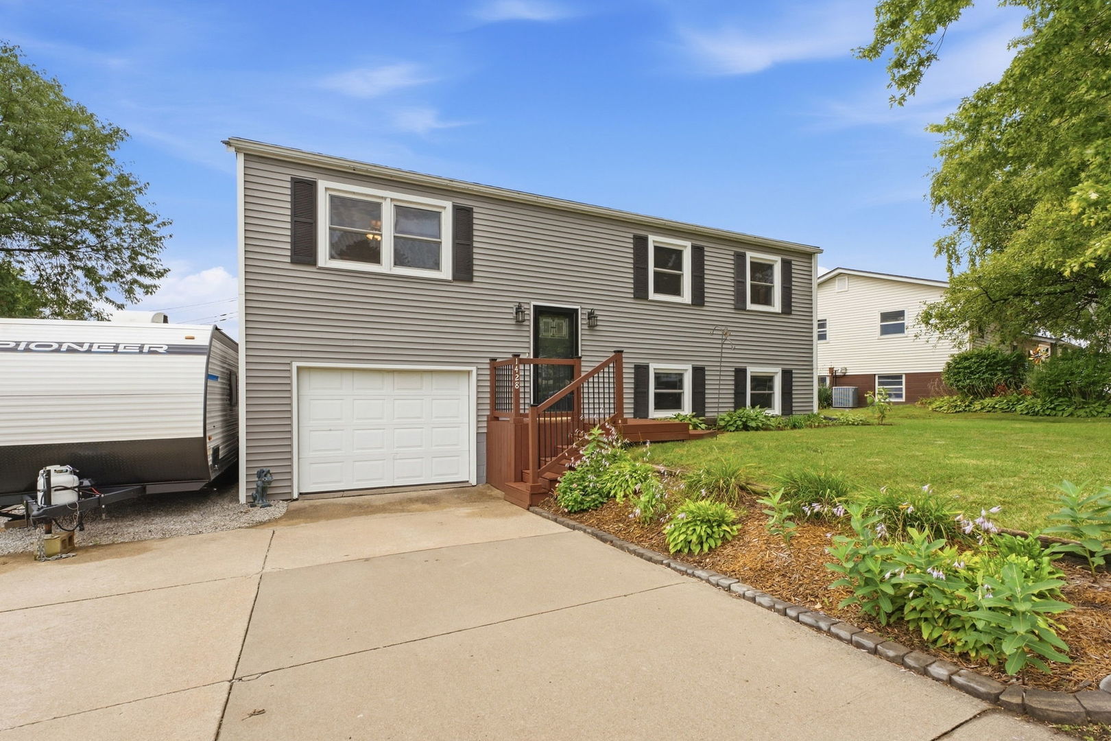 1428 Glenwood Drive Property Photo 1