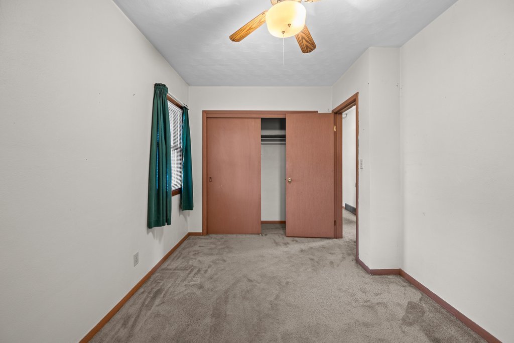 2833 Kelling Street Property Photo 13