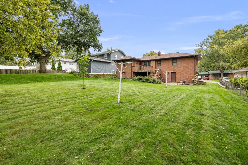 2833 Kelling Street Property Photo 27