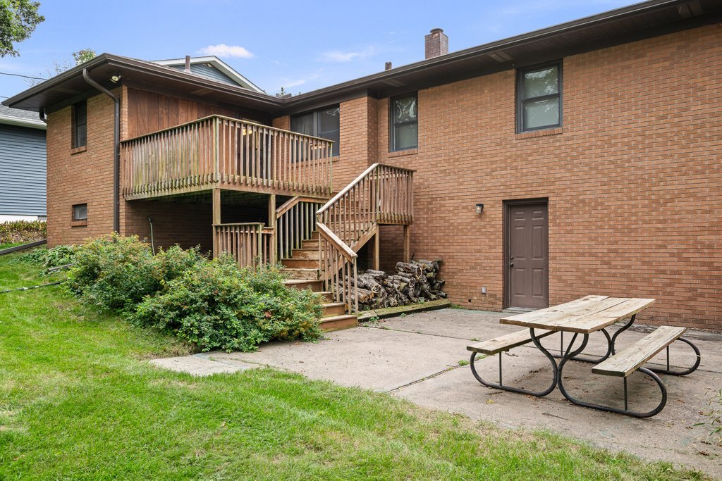 2833 Kelling Street Property Photo 28