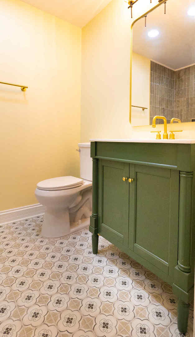 1442 W Chestnut Street G Property Photo 7