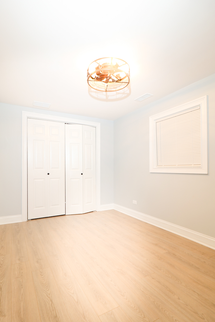1442 W Chestnut Street G Property Photo 8