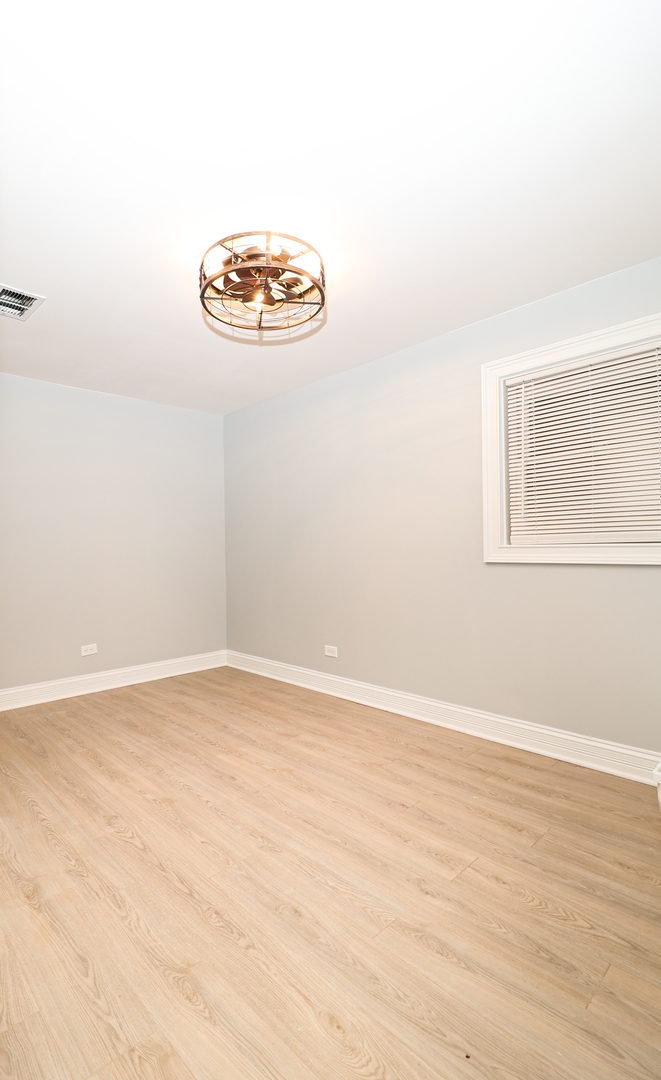 1442 W Chestnut Street G Property Photo 10