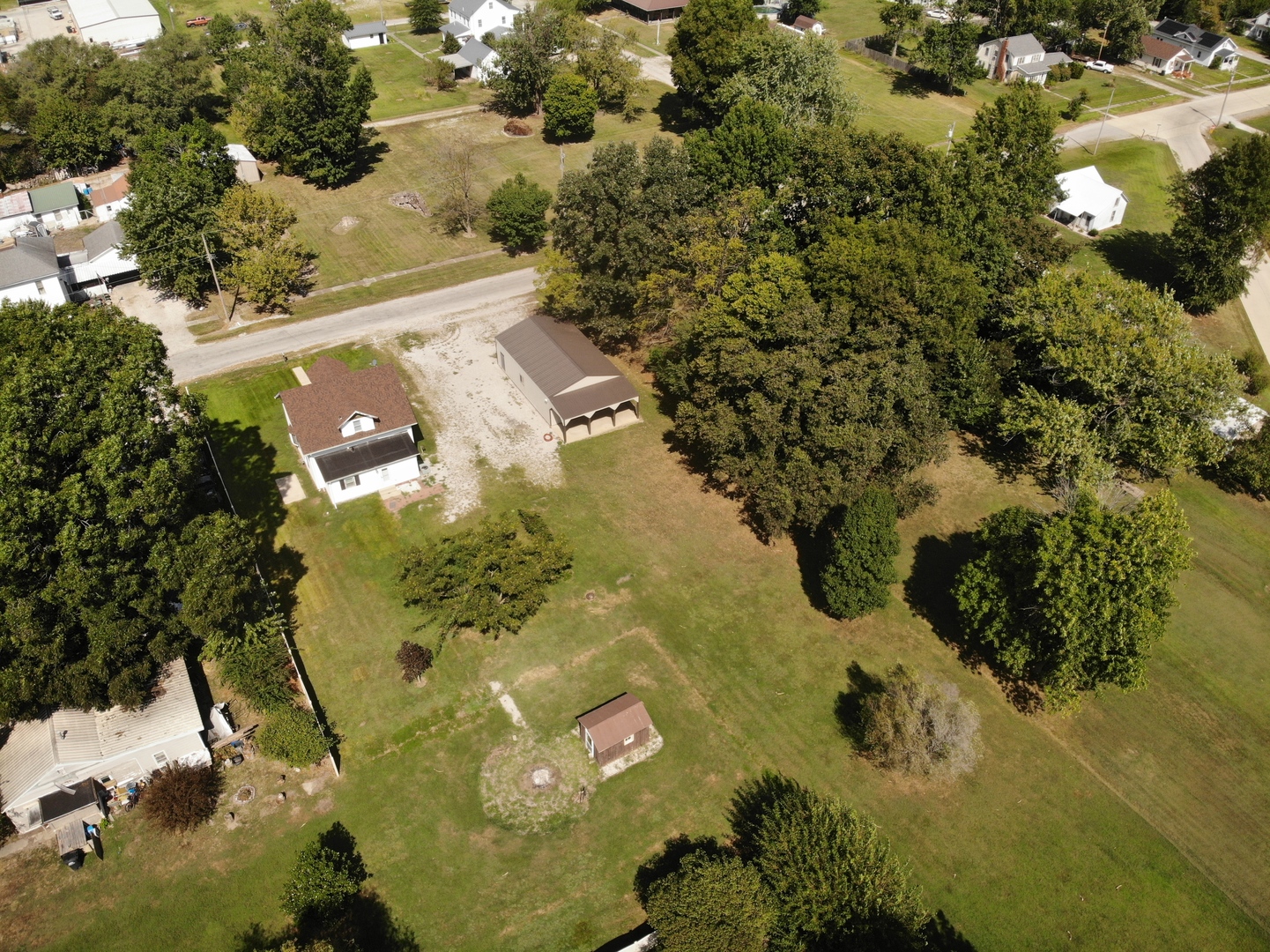 104 N Poplar Street Property Photo 8