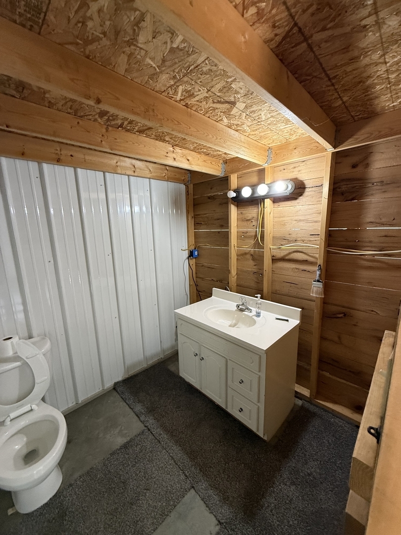 104 N Poplar Street Property Photo 15
