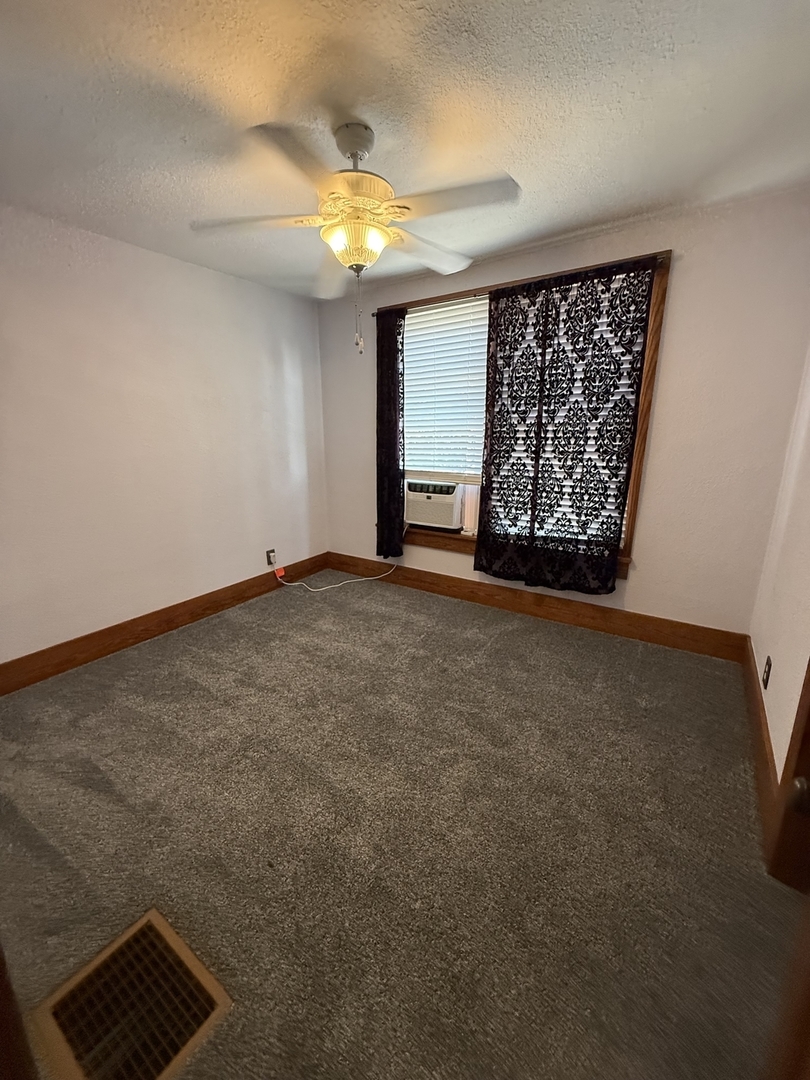 104 N Poplar Street Property Photo 41
