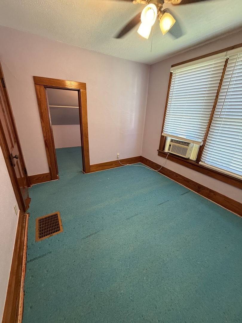 104 N Poplar Street Property Photo 49