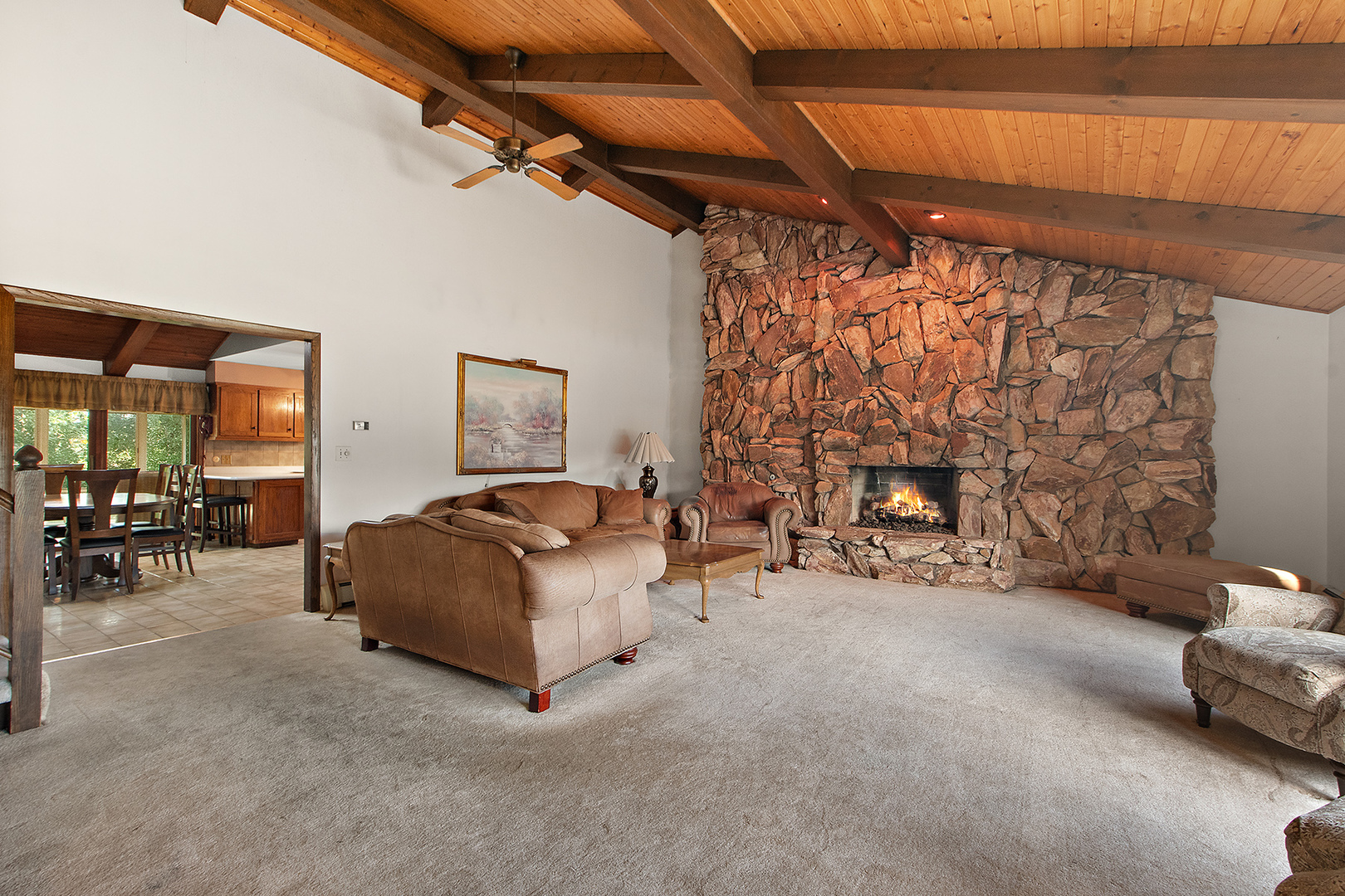 9736 W Pebble Drive Property Photo 4