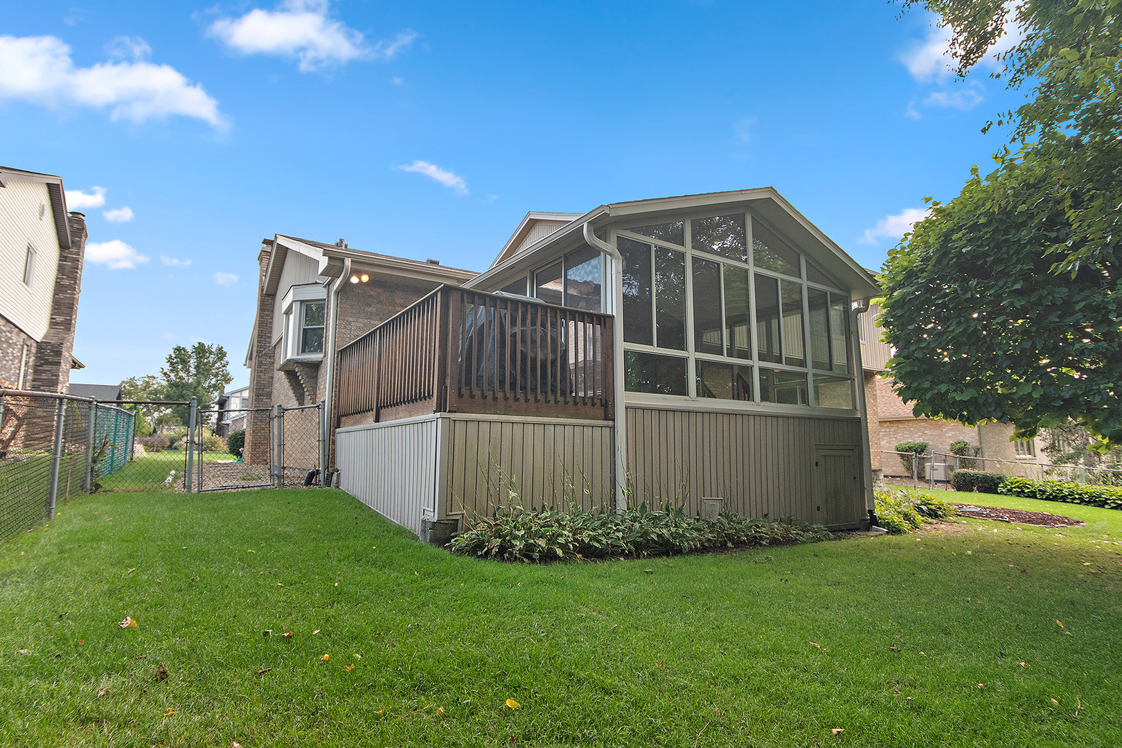 9736 W Pebble Drive Property Photo 32