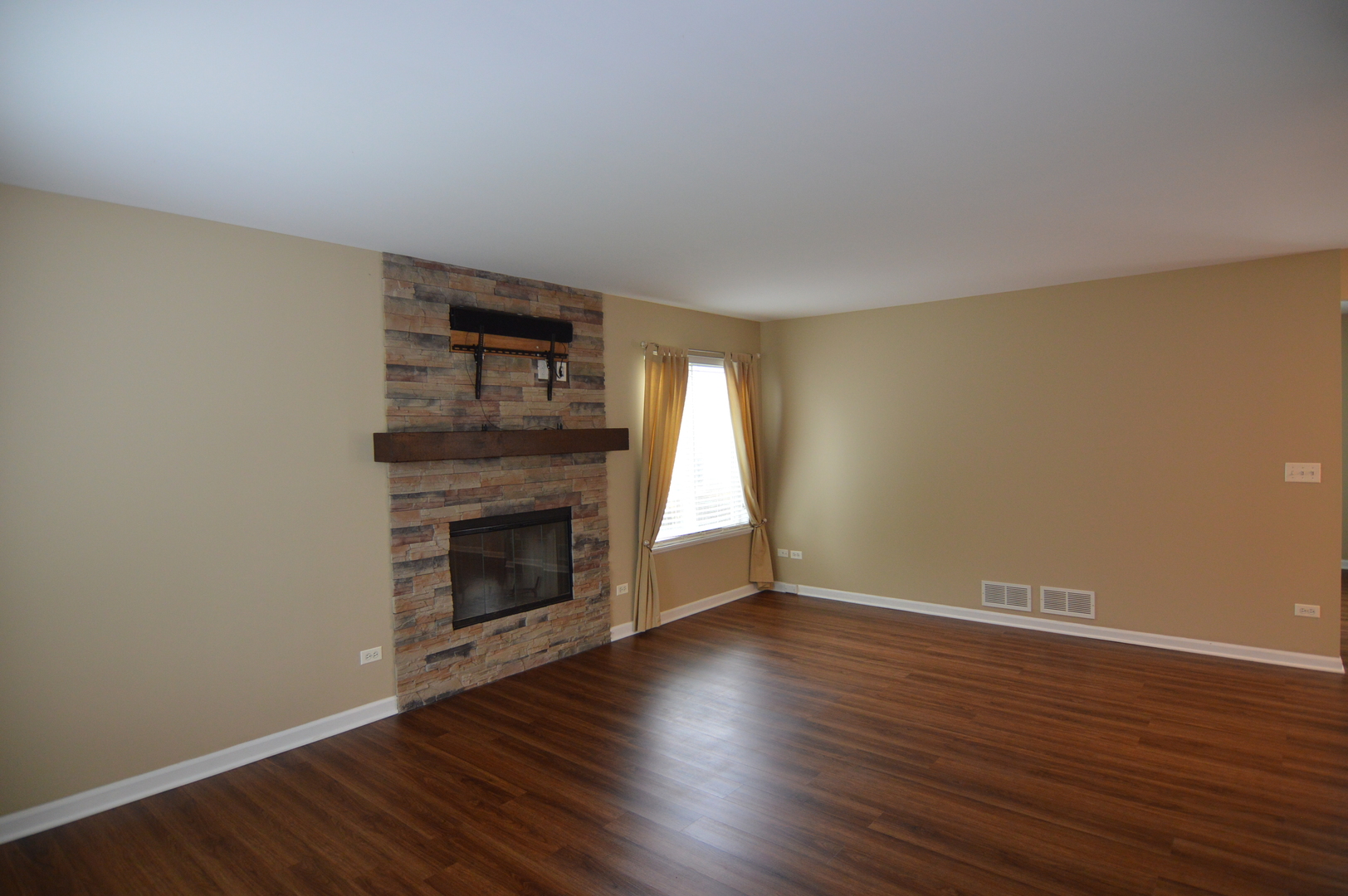 3613 Dorchester Place Property Photo 8