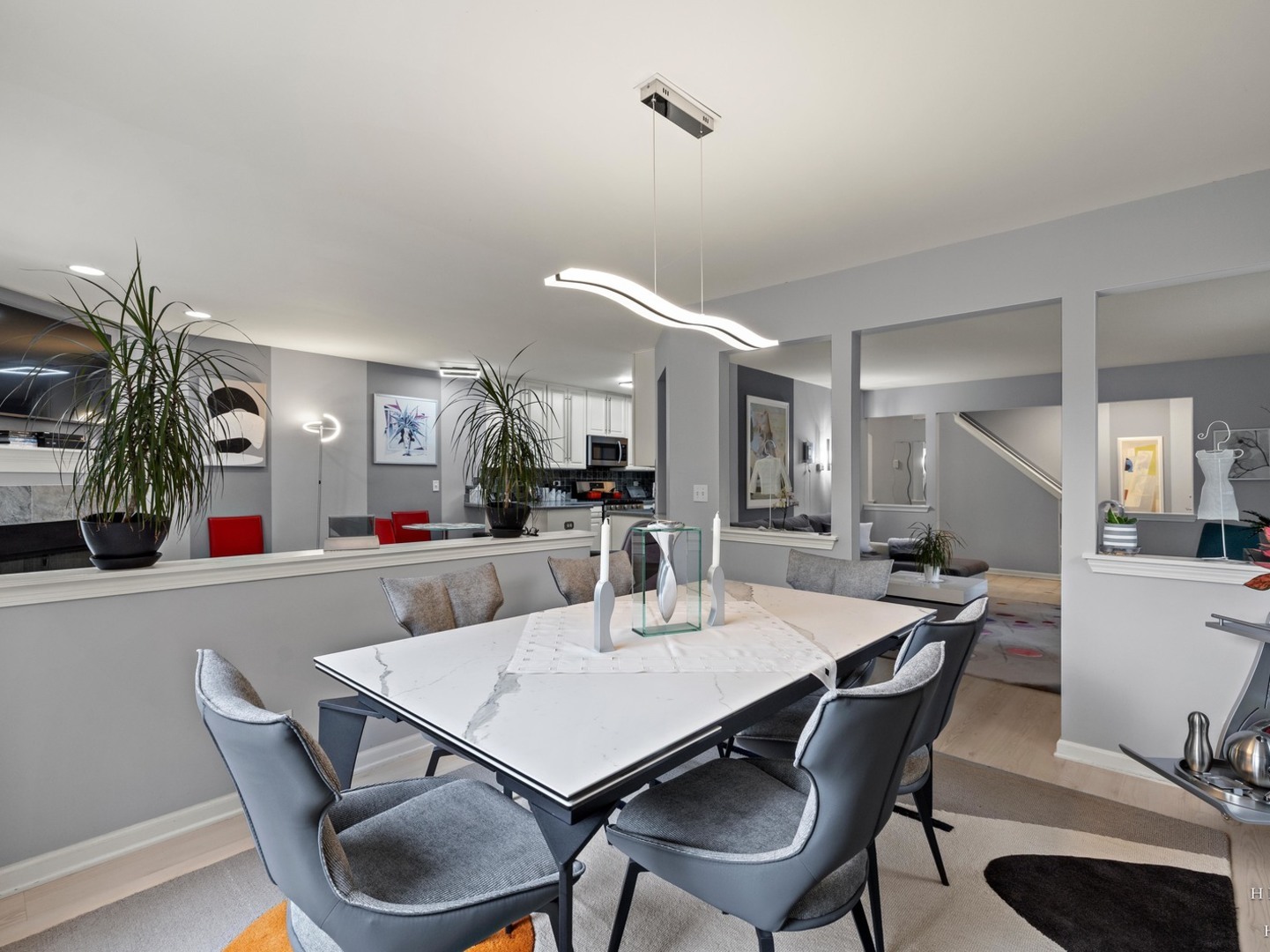 1024 N Earls Court Property Photo 18